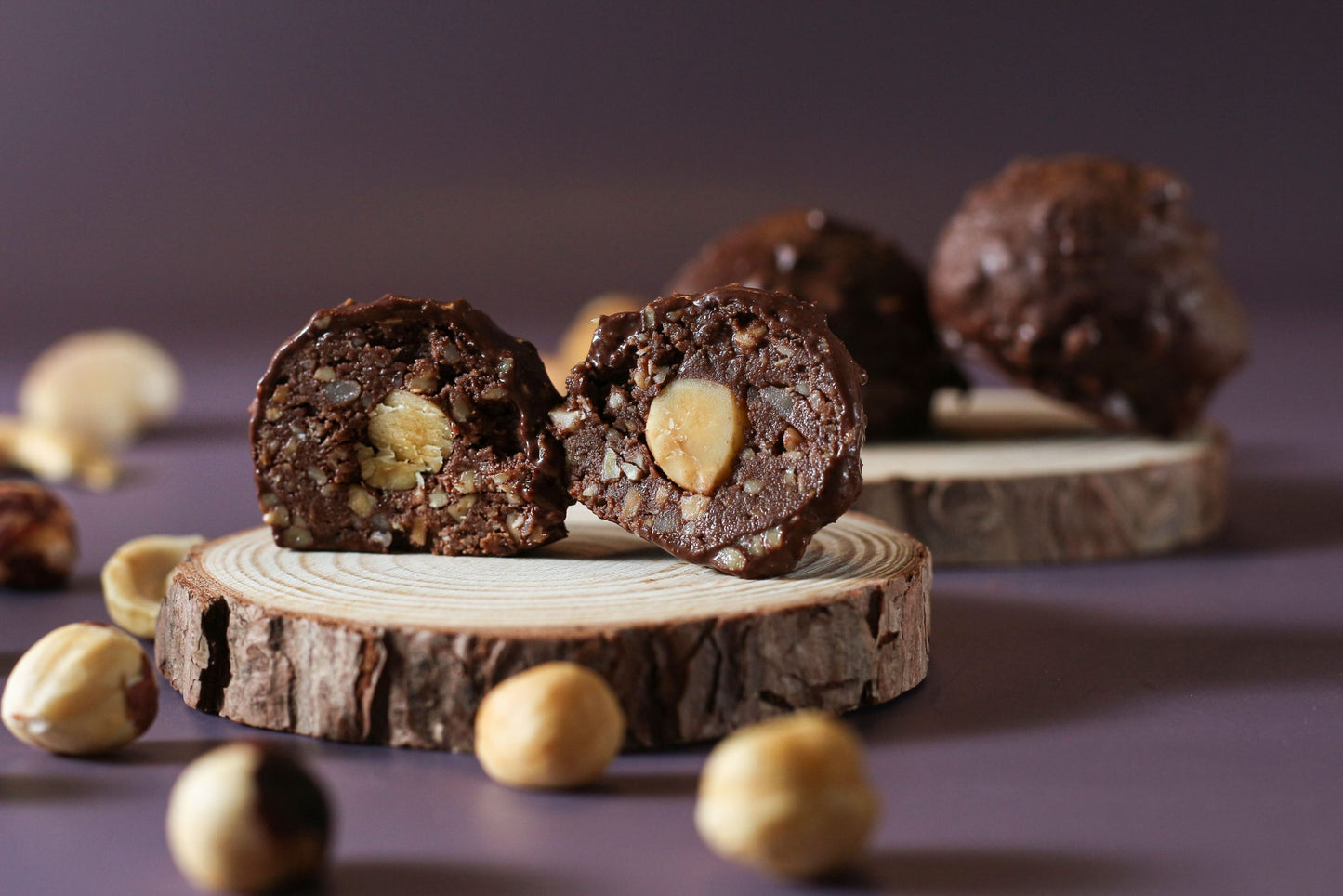 Combo 2 Latas de Bombons do Bem de Avelã (400g)